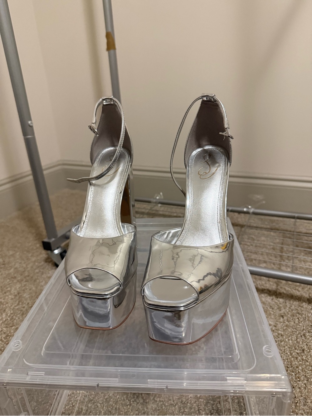 Sam Edelman Kori metallic platform